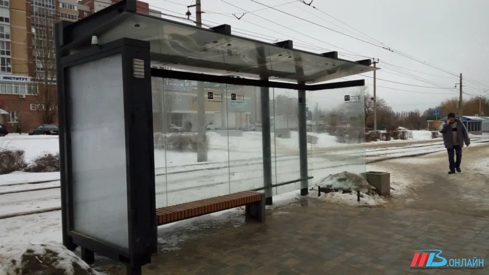 В Волгограде специальные вагоны чистили рельсы от снега